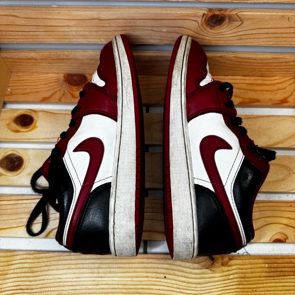 Nike Air Jordan 1 Low White/Red Shoes 4.5Y/6 Womens‎ 553560-163 Chicago Bulls - Picture 3 of 8